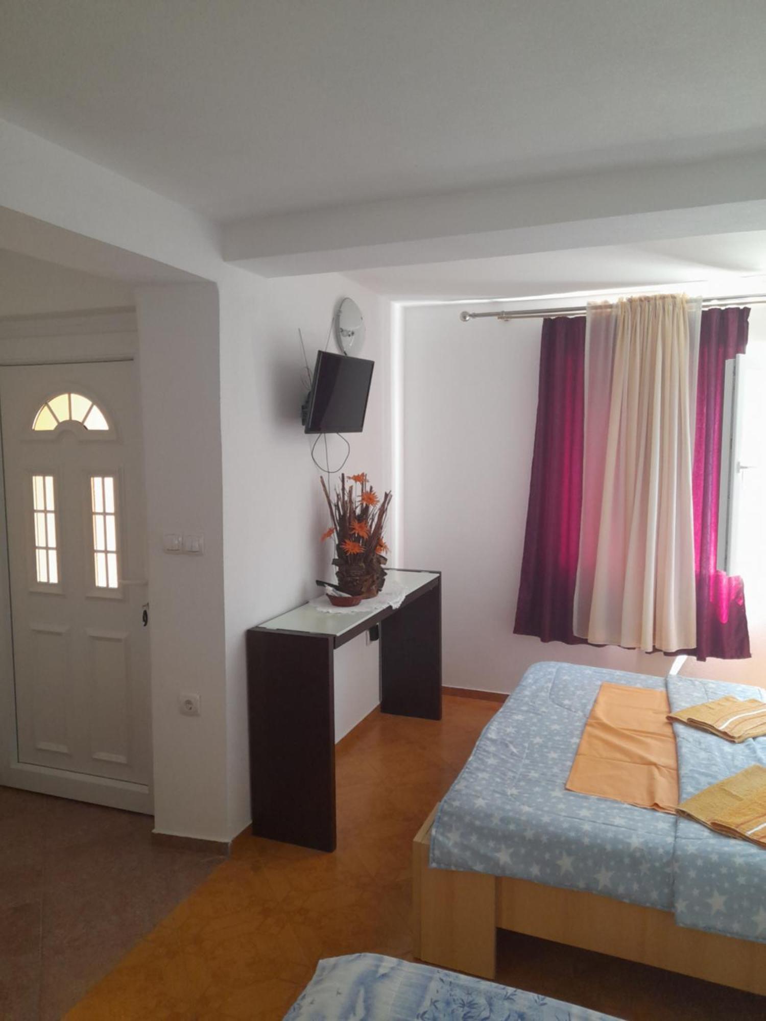 Apartments Kovacevic Petrovac Quarto foto